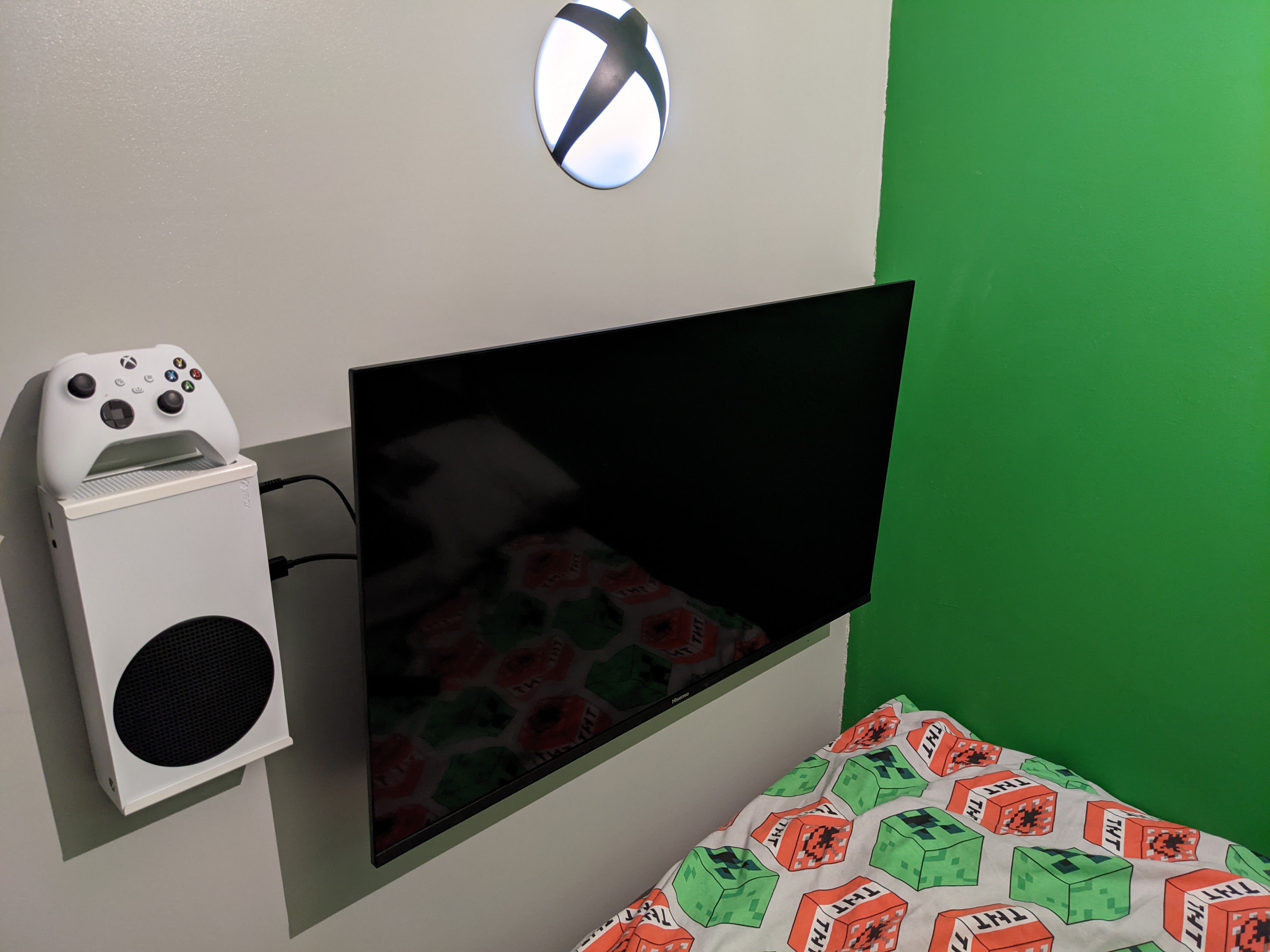 xbox series s wall mounted setup